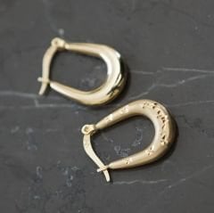 Yıldız Parıltılı Halka Küpe