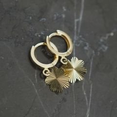 Yonca Sallantılı Küpe