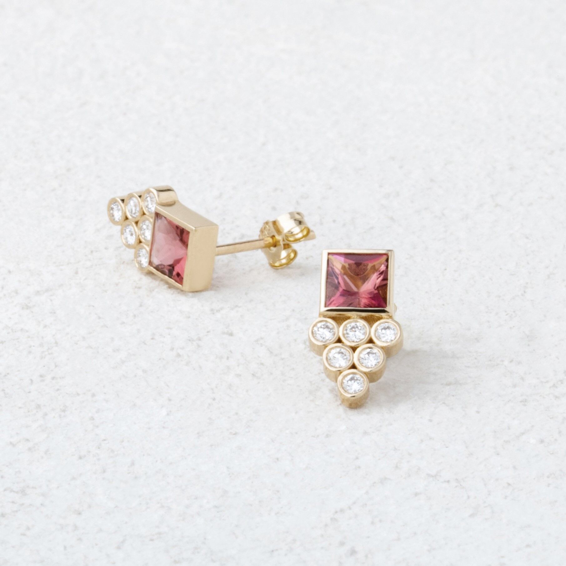 Pembe Turmalin Küpe