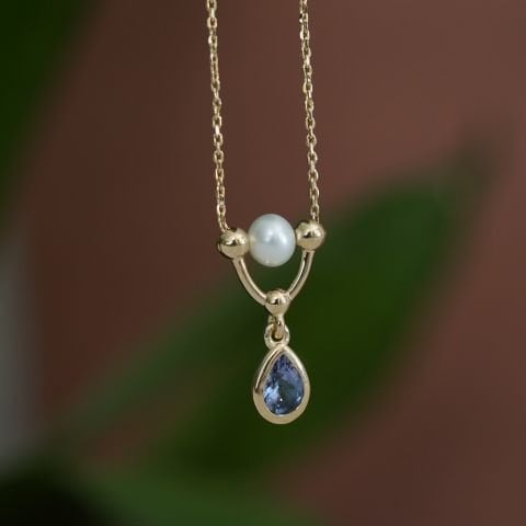 Serenity – Tanzanit ve Doğal İnci Kolye | Altın