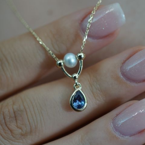 Serenity – Tanzanit ve Doğal İnci Kolye | Altın