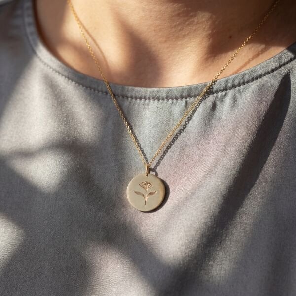 Nilüfer Kolye | Altın