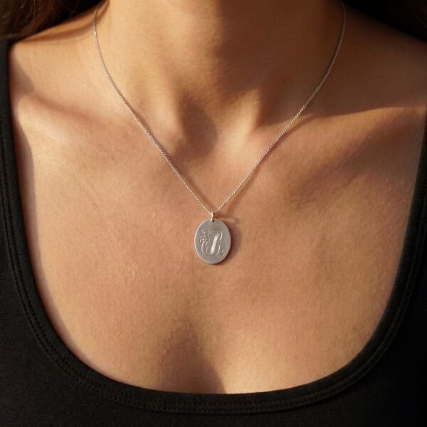 Çiçek Detaylı Harf Kolye | Gümüş